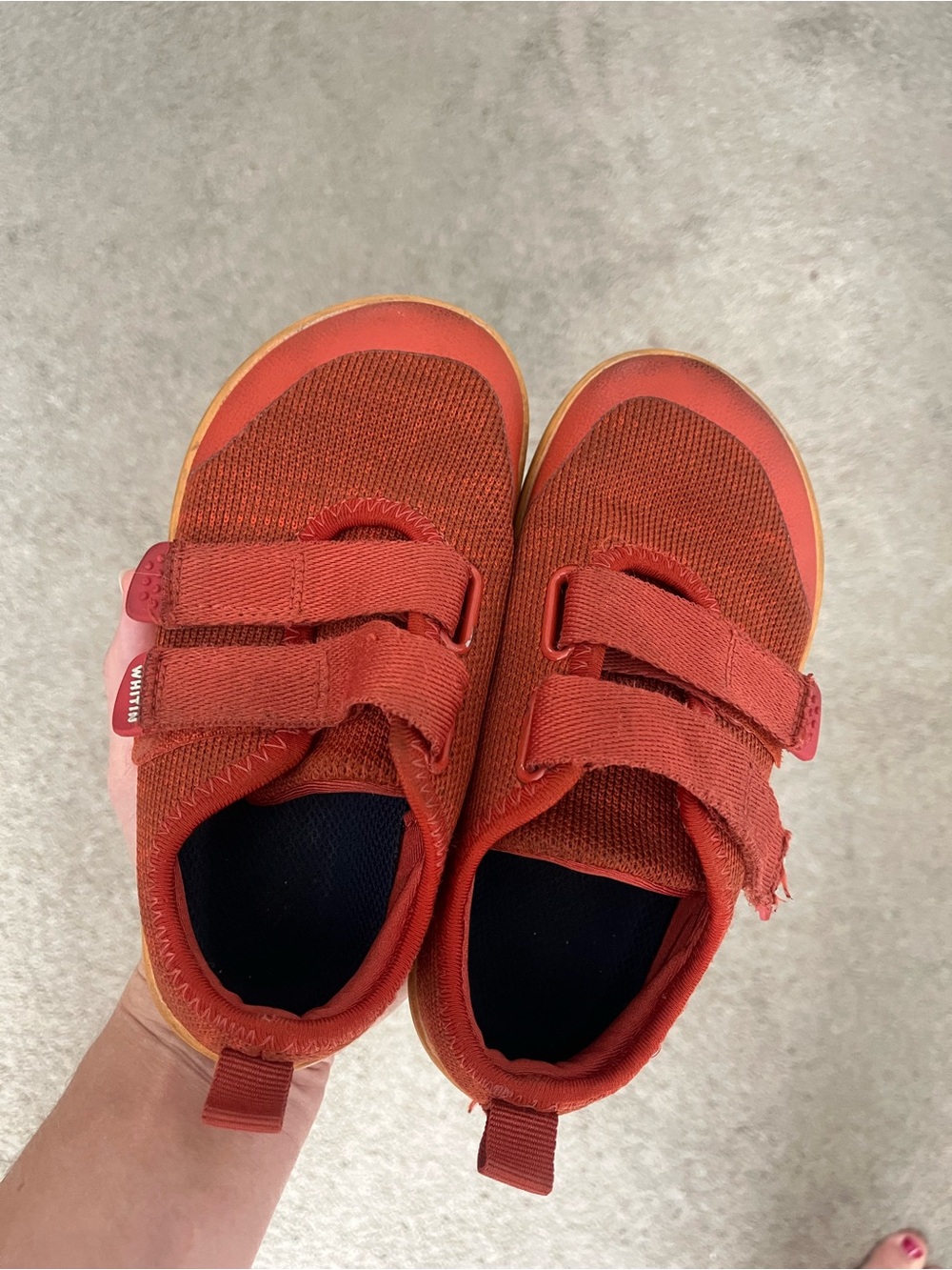 WHITIN Kids Velcro Shoes